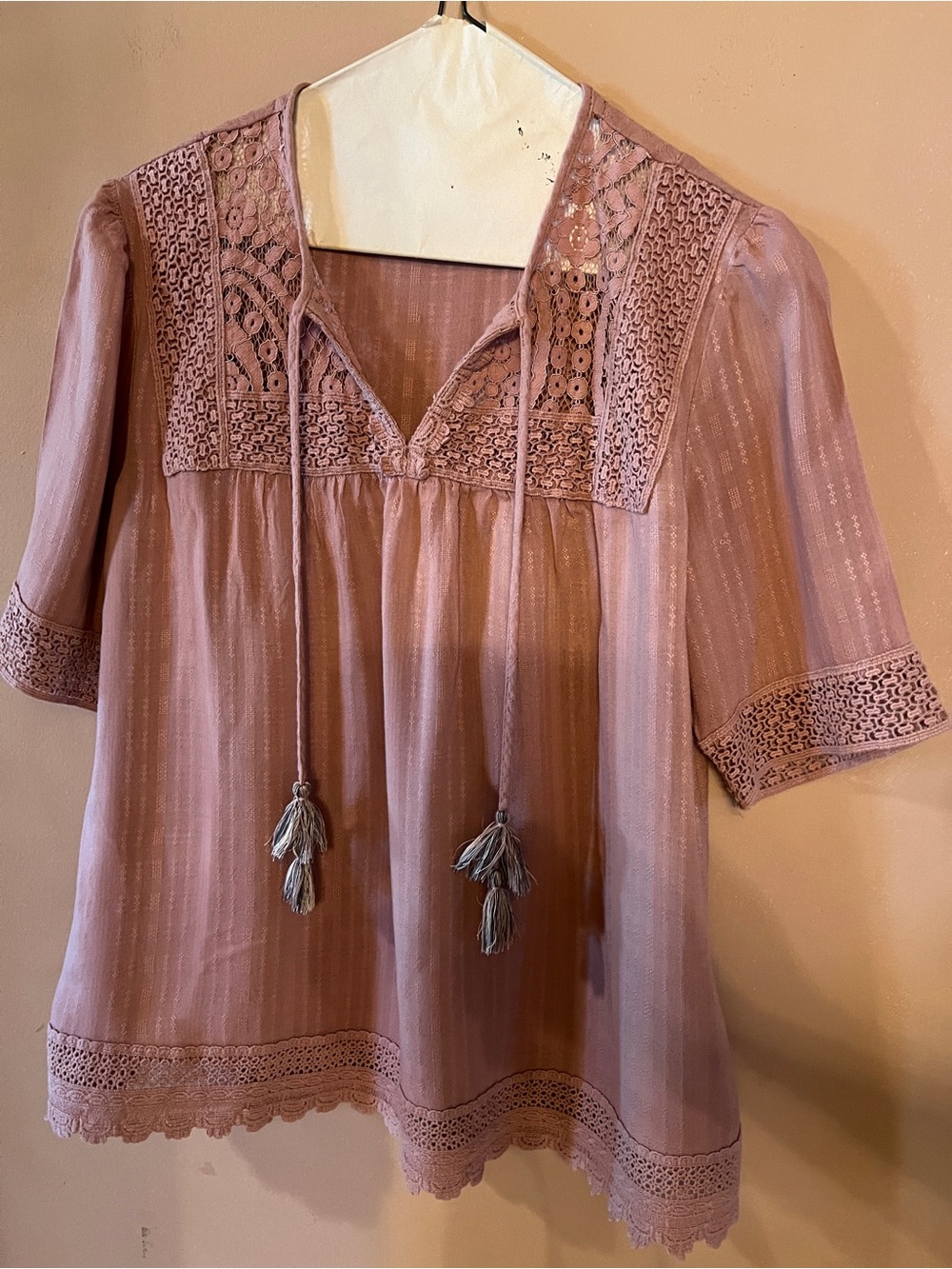 Knox Rose peasant style lace embellished top.
